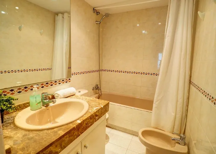 Burdeos By Hello Homes Апартаменты *