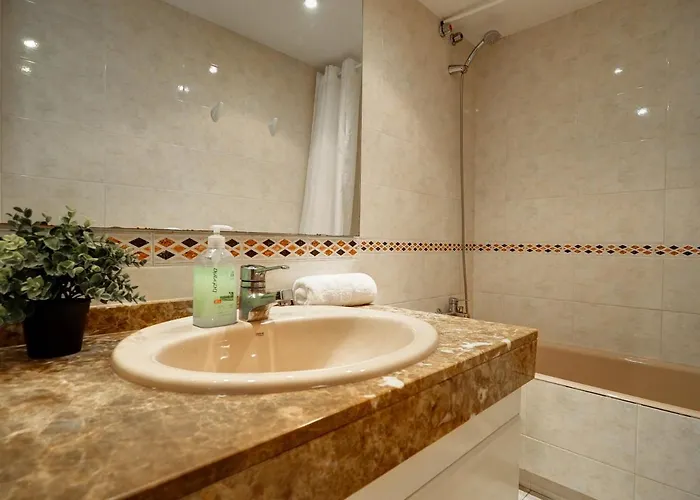 Апартаменты Burdeos By Hello Homes *